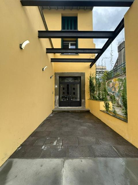 Waterfront Balcony I Grani 4 Resort Style Suite Livorno Bagian luar foto