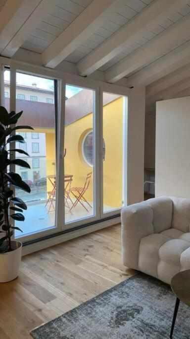 Waterfront Balcony I Grani 4 Resort Style Suite Livorno Bagian luar foto