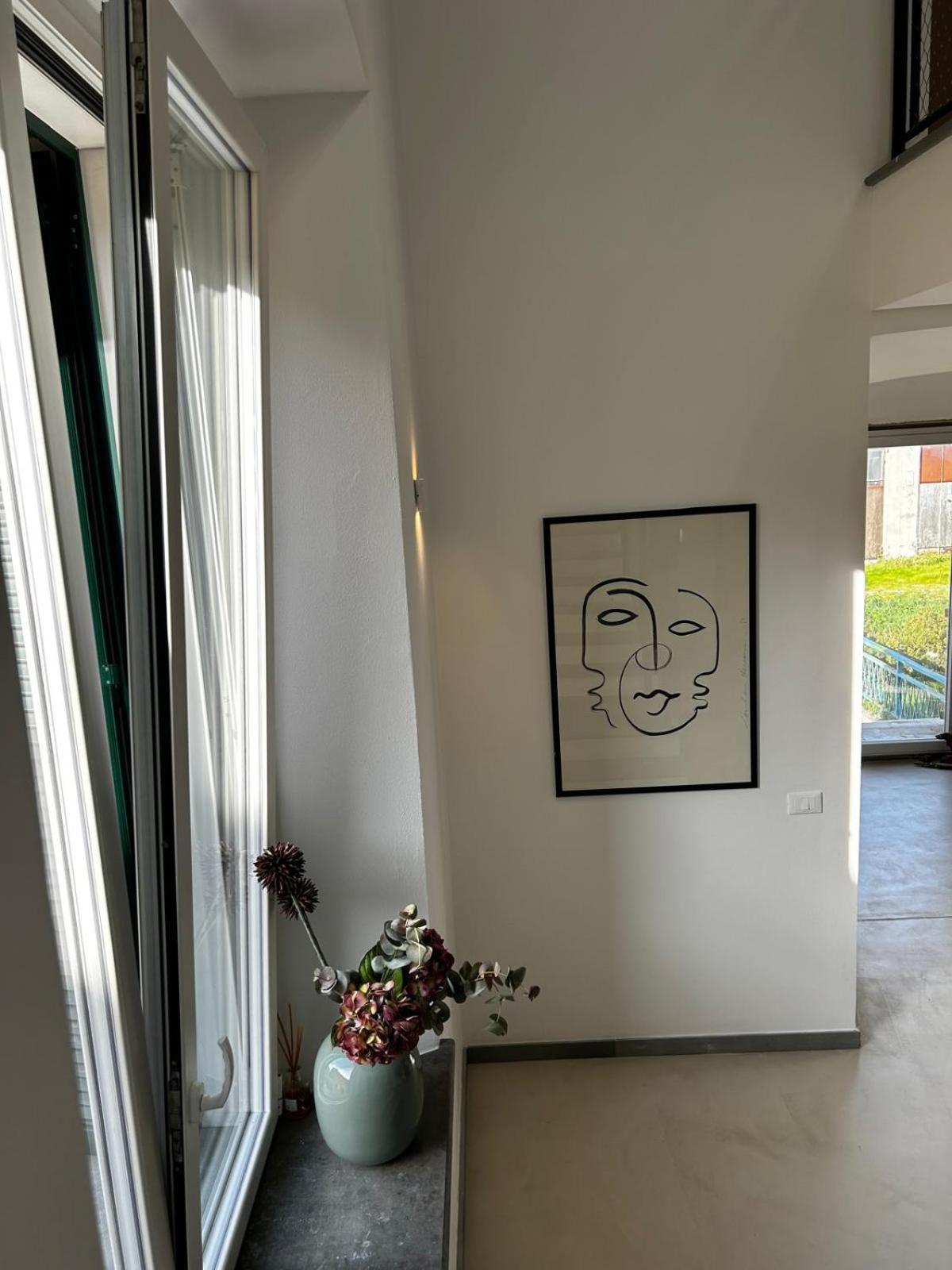 Waterfront Balcony I Grani 4 Resort Style Suite Livorno Bagian luar foto